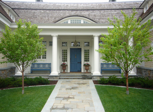 Shingle-Style Lake Home